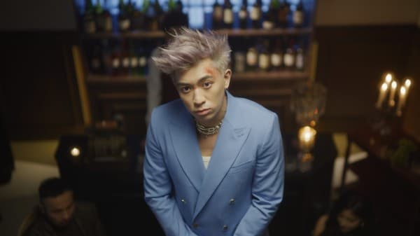 Hong Kong singer-songwriter Tyson joins Vestiaire Collective for Charity
