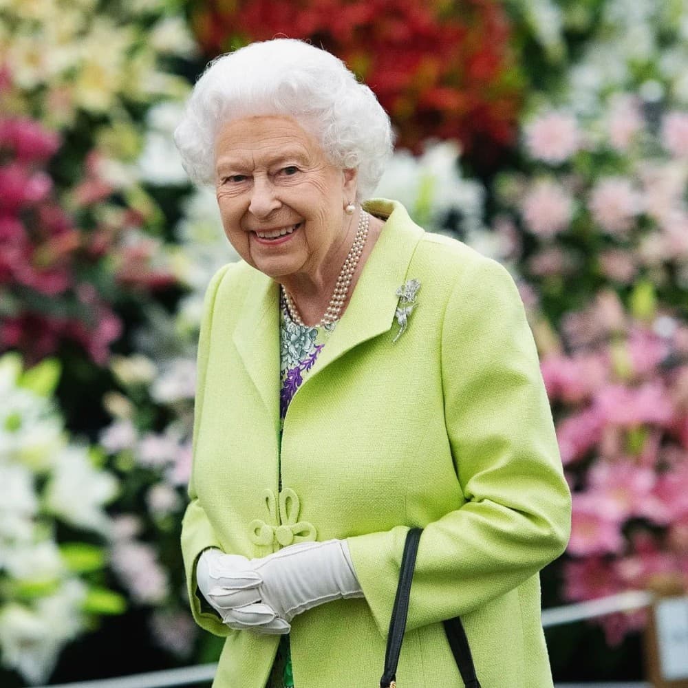 Queen Elizabeth II: 12 memorable fashion moments