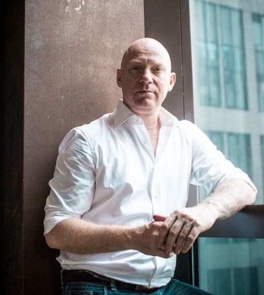 Five Questions with David Laris of Porterhouse by Laris