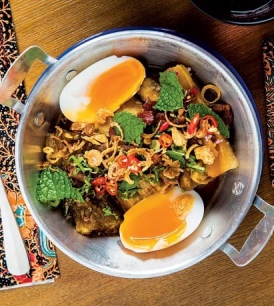 Bangkok’s Soul Food Mahanakorn Sets Up an Outpost in Hong Kong