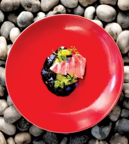 Yam’Tcha Restaurant: A Culinary Revolution in Paris