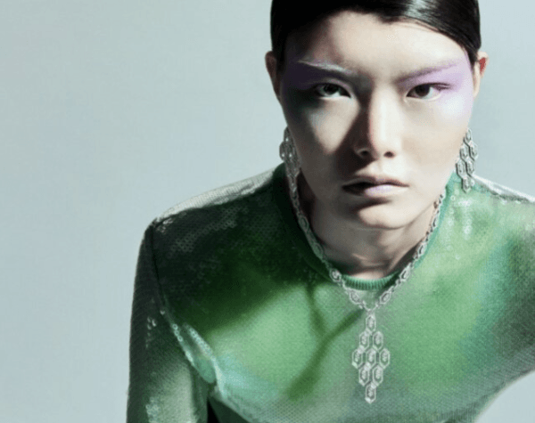 Jewellery shoot: Find the light