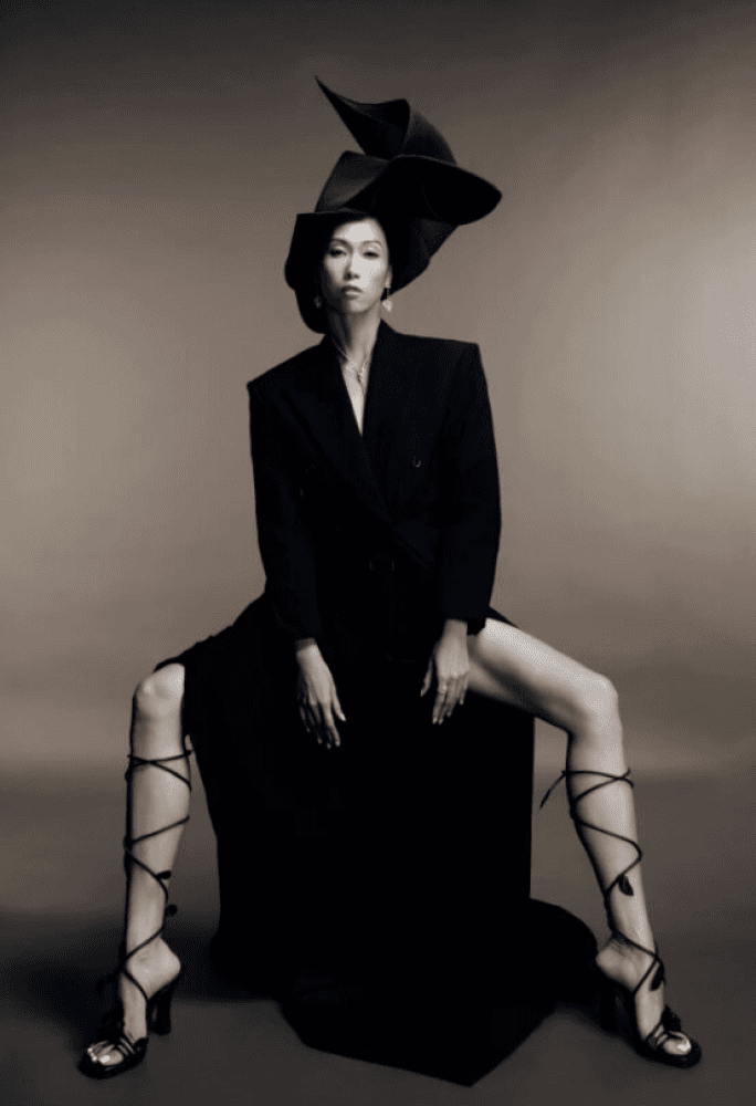 Jewellery shoot: Modern madonna