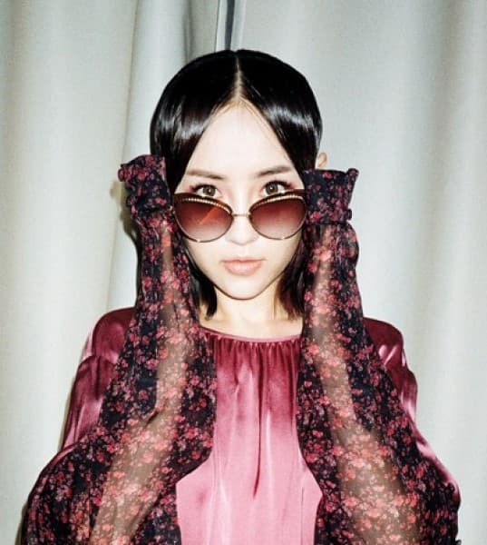 The Edgy Side of Elle ‘Icon’ Lee
