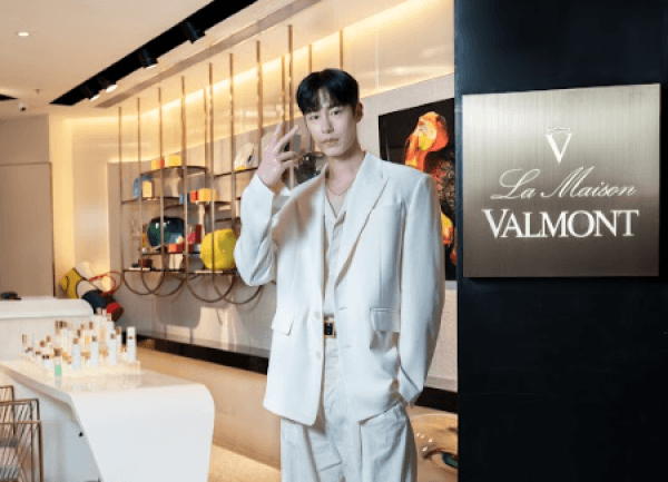 Lee Jae Wook attends Valmont’s new store opening at K11 Musea