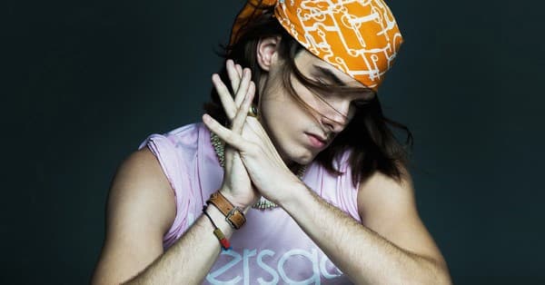 How to pay homage to the 90’s man