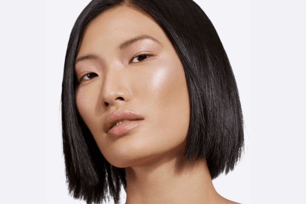 6 face and body illuminators for a dewy glow