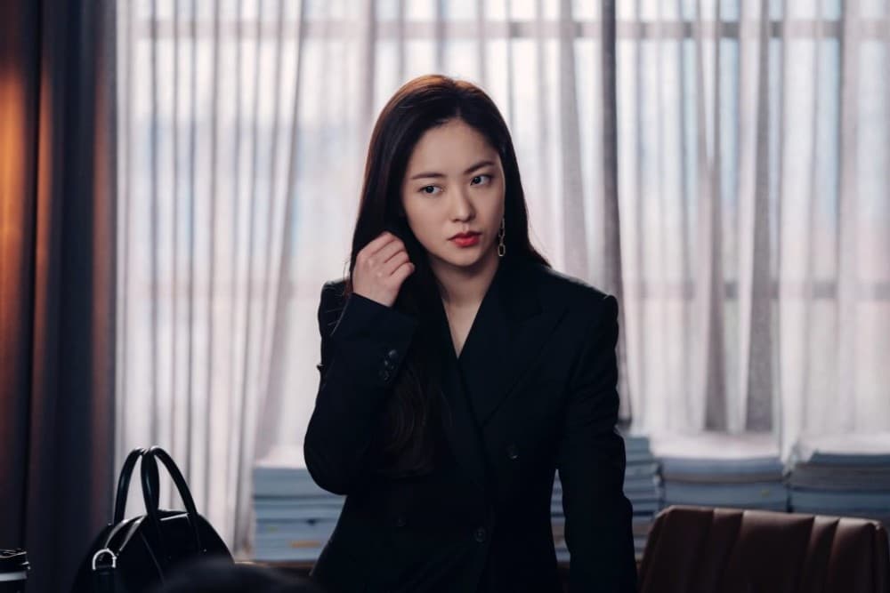 Vincenzo’s Jeon Yeo-bin and Nana to star in new Netflix Korean comedy-thriller Glitch