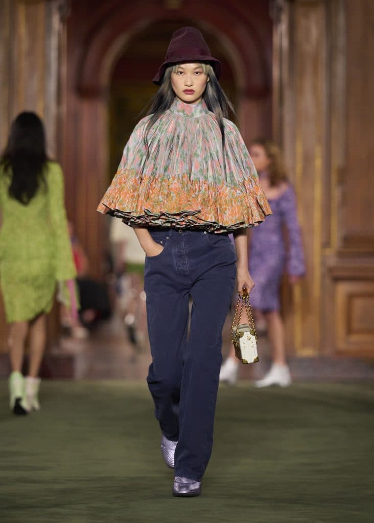 Look_40-732x1024.jpg