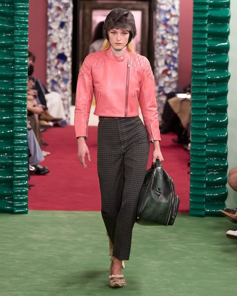 acnestudios_1772698163_3845992260551119224_198040330-819x1024.jpg