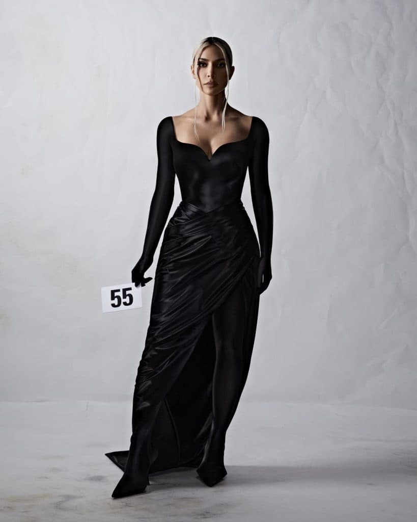 balenciaga51_1-819x1024.jpg