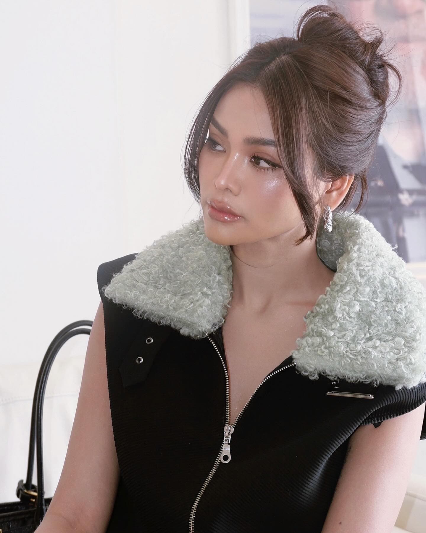 How to recreate Engfa Waraha’s signature glowy Thai makeup