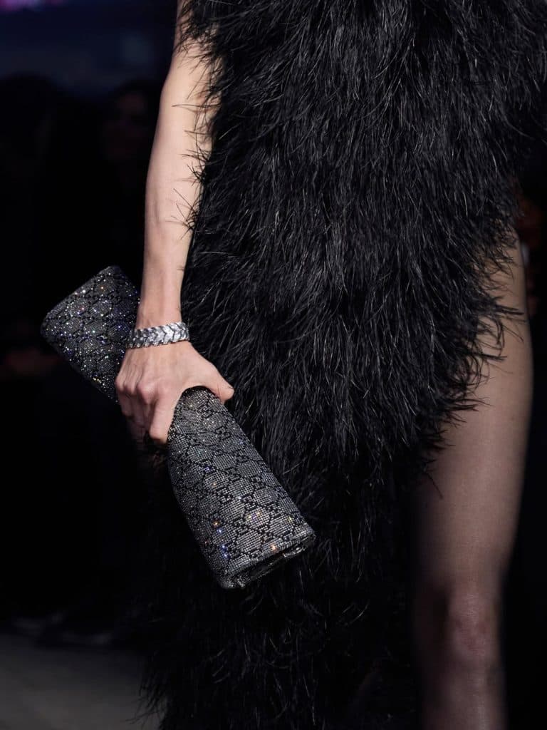 gucci_1779078749_3899517181455945301_2421050-768x1024.jpg