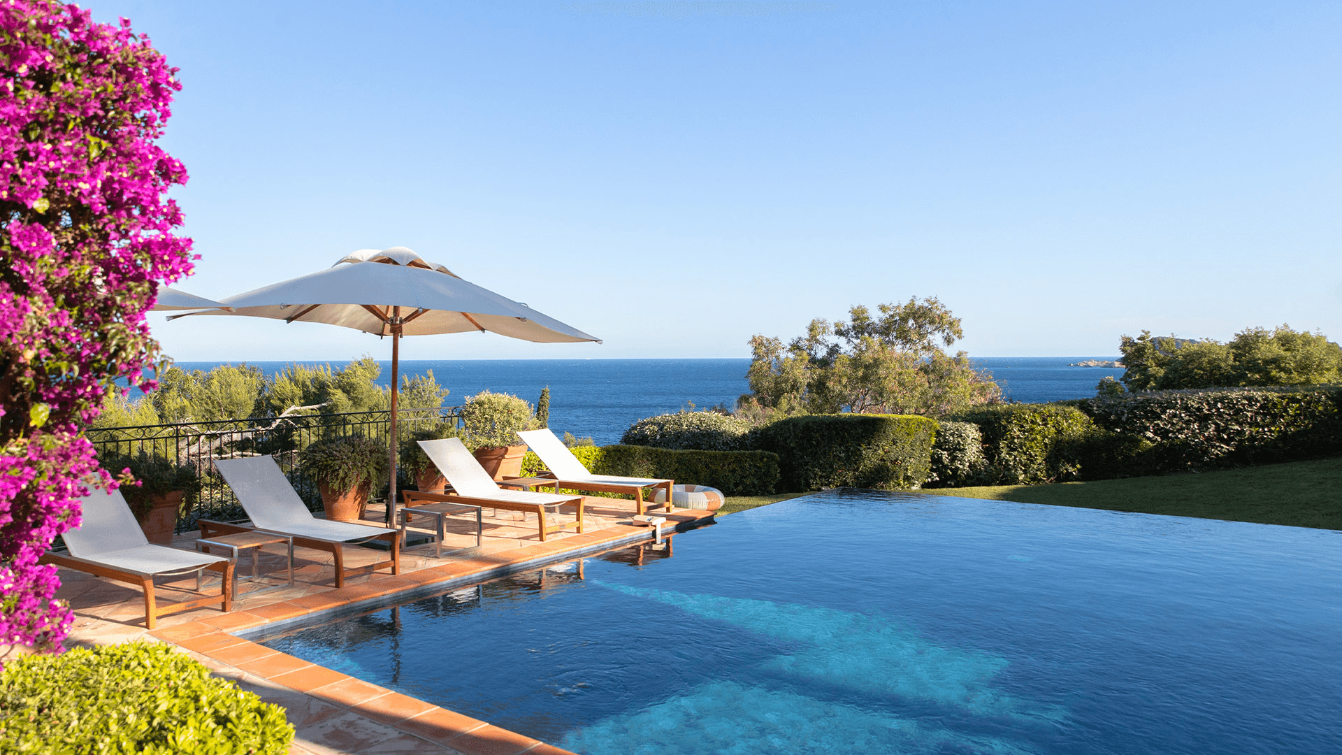 5 luxury hotels for you to stay in the French Riviera