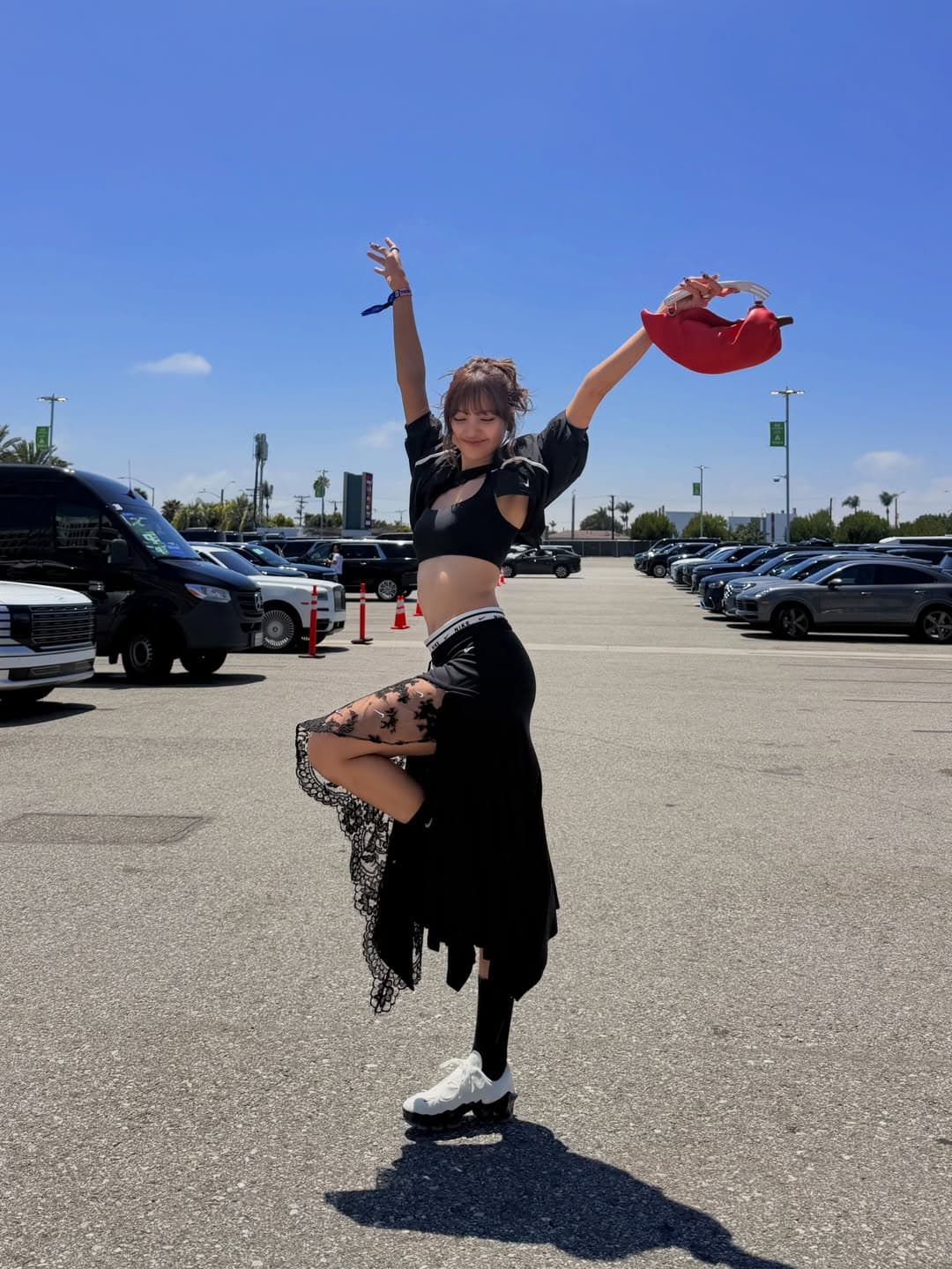 5 red handbags to recreate Blackpink Lisa’s high-contrast aesthetic