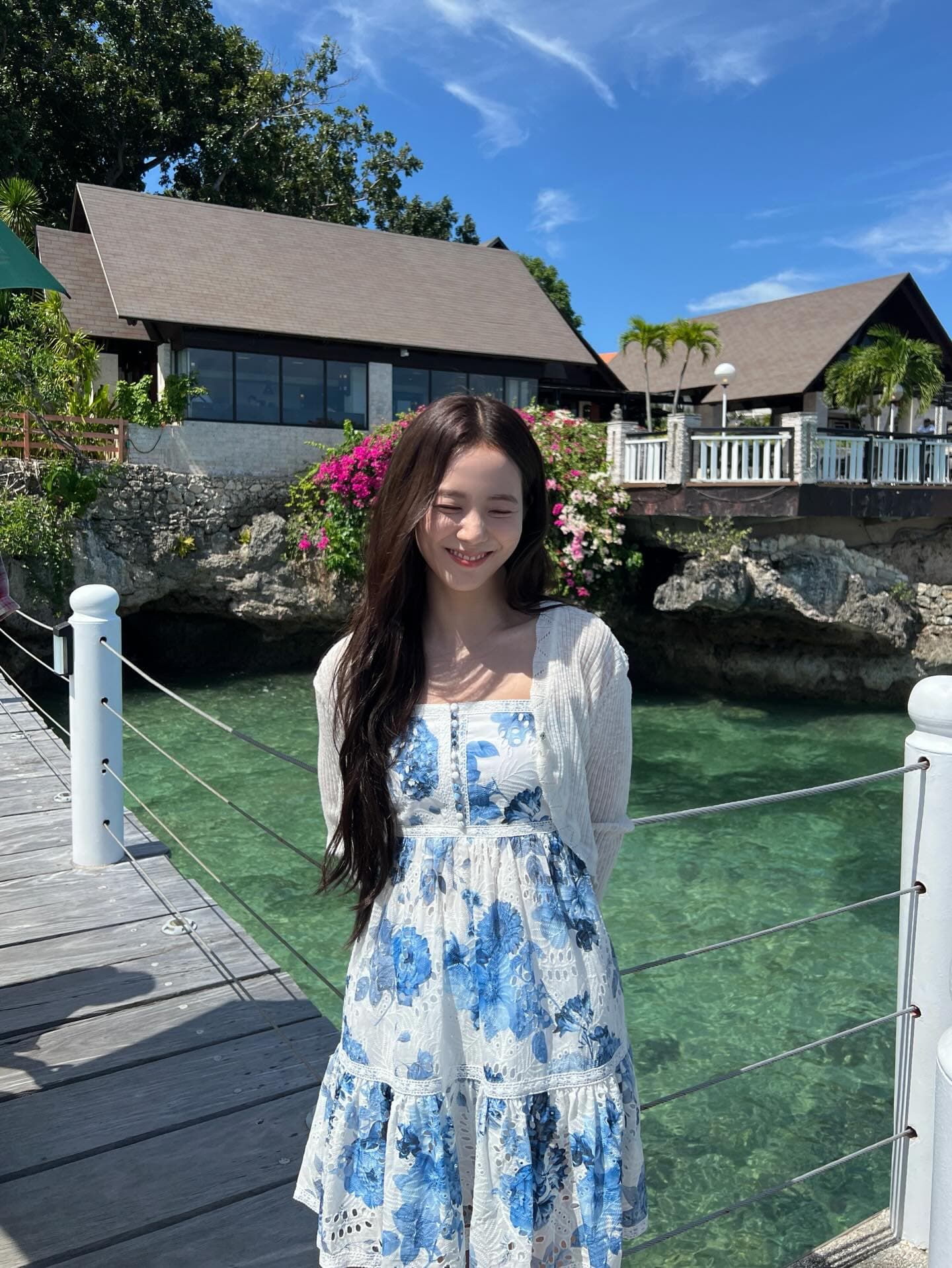 5 Jisoo hairstyles to steal for spring 2026