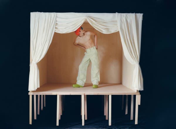 Fashion shoot: A stylish performance of a long hot summer