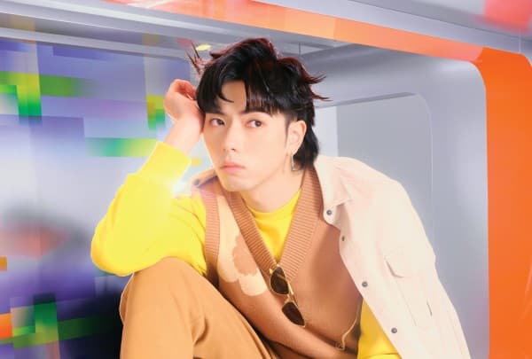 Inside Cover: Denis Kwok x Esprit