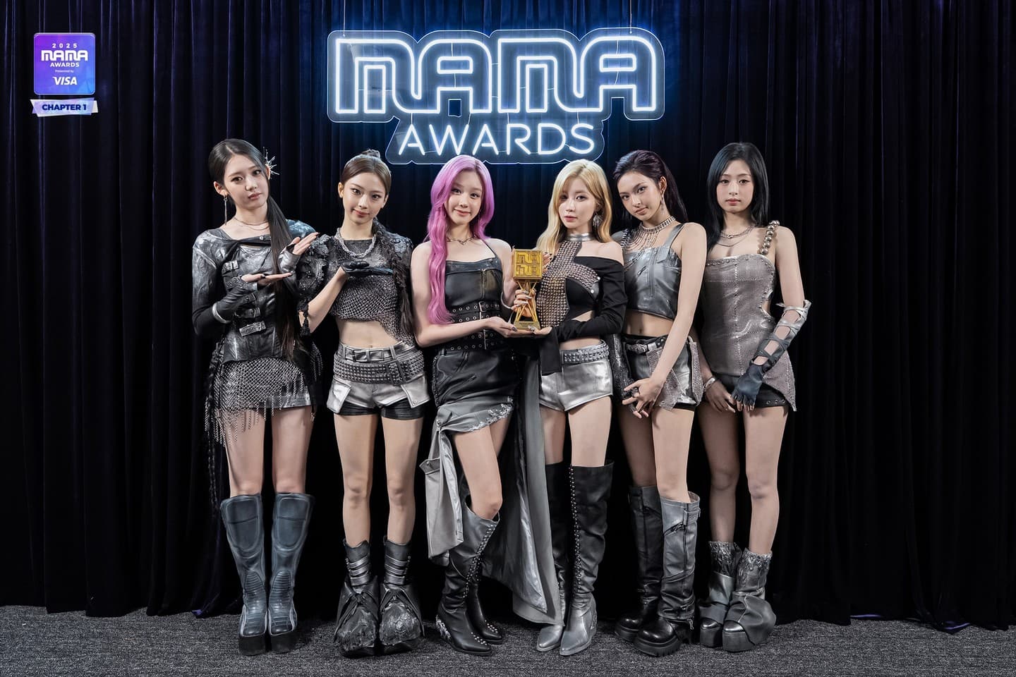 Who won at the 2025 MAMA Awards
