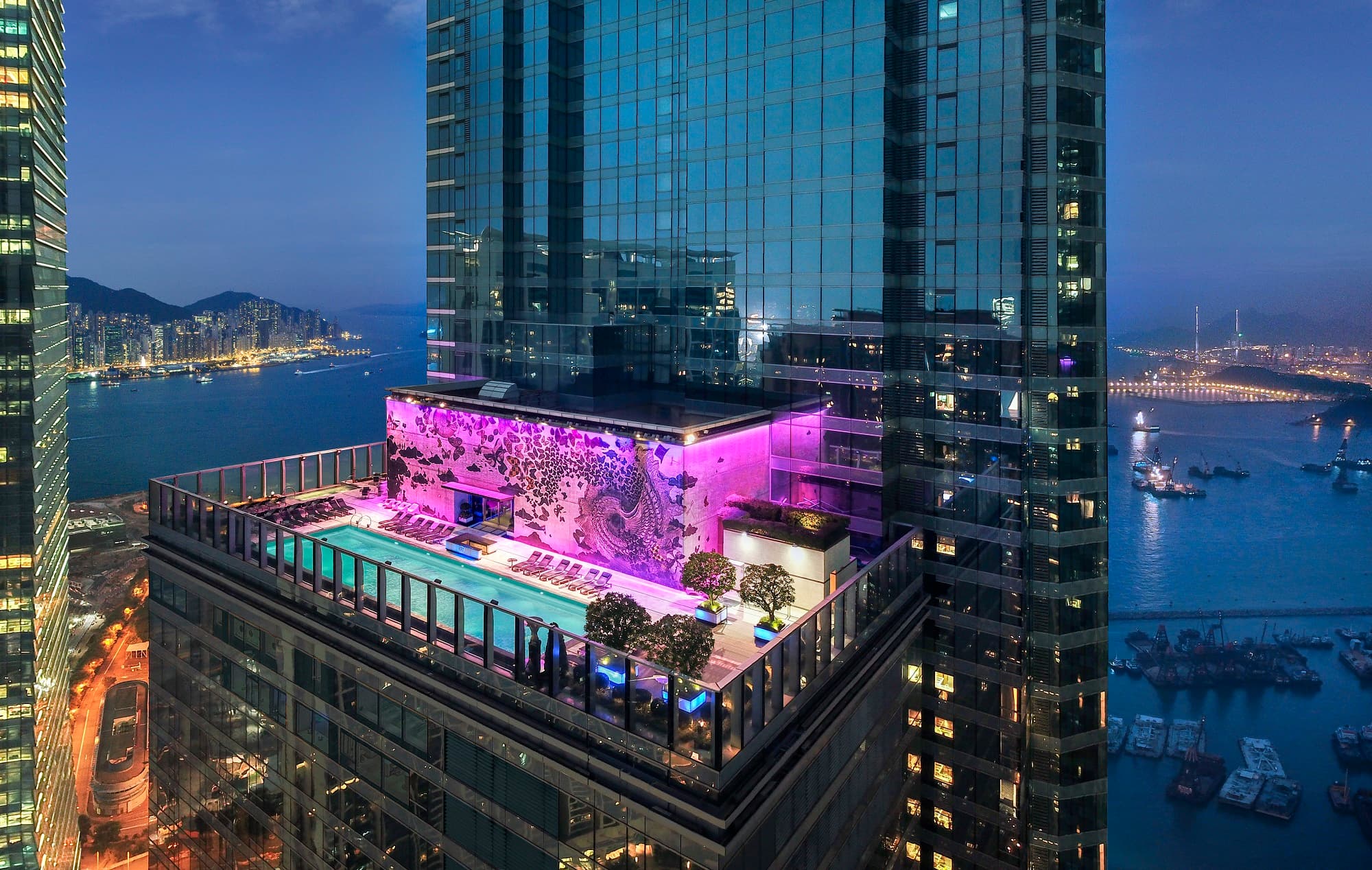 #legendxmas2025giveaway: Wetdeck New Year Countdown Party & Woobar After Party Standing ticket for 2 persons (HK$1,536 value)