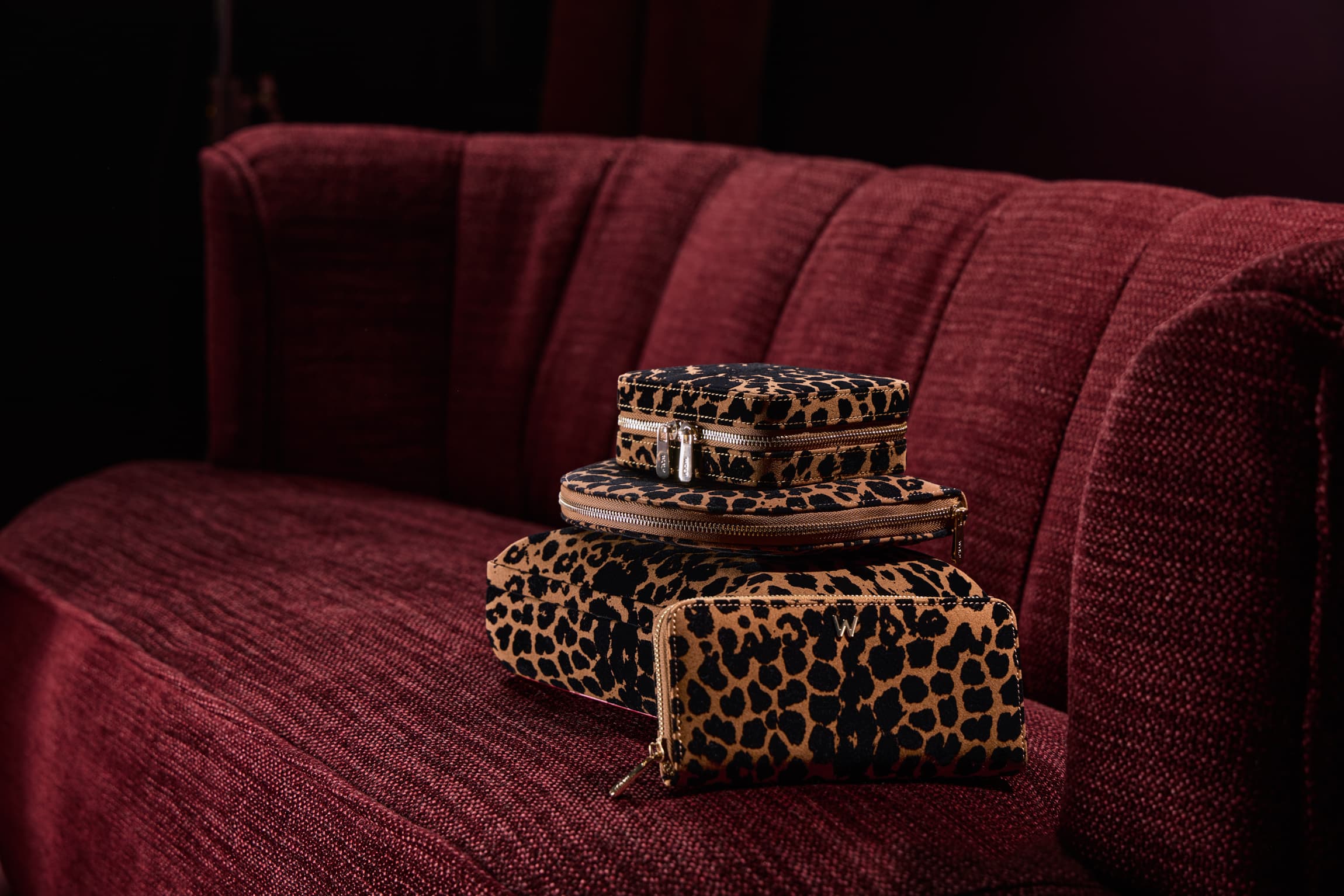 #legendgiveaway: One Wolf Savanna Leopard Print Jewelry Zip Case