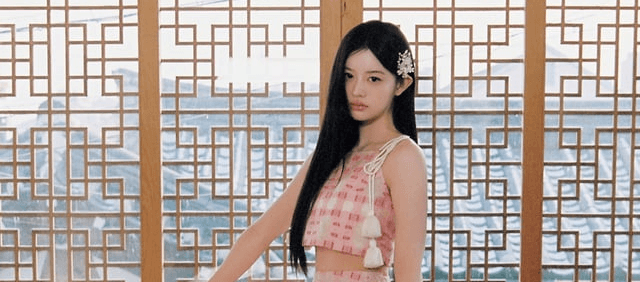 Art week dressing inspirations from Lisa, Sana, Rei and more