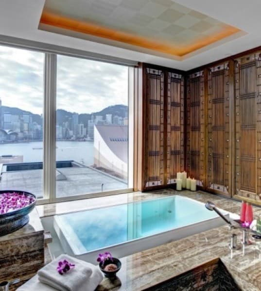 The Peninsula Hong Kong’s Newest Facial Treatment Features a 24k Gold Chain Mask