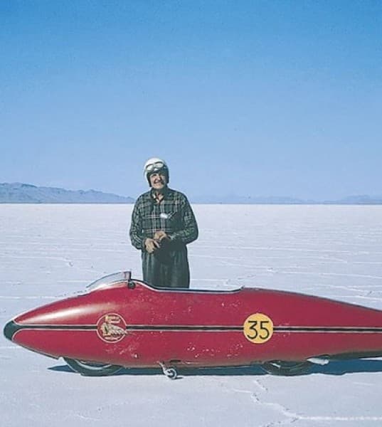 Baume & Mercier honours racing legend Burt Munro