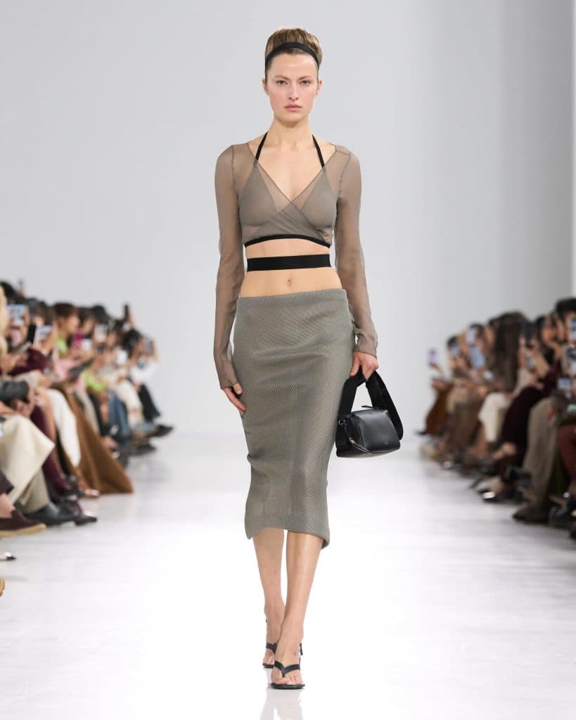 Max-Mara-SS26-17-819x1024.jpg