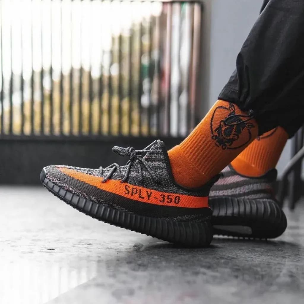 yeezy-1024x1024.webp